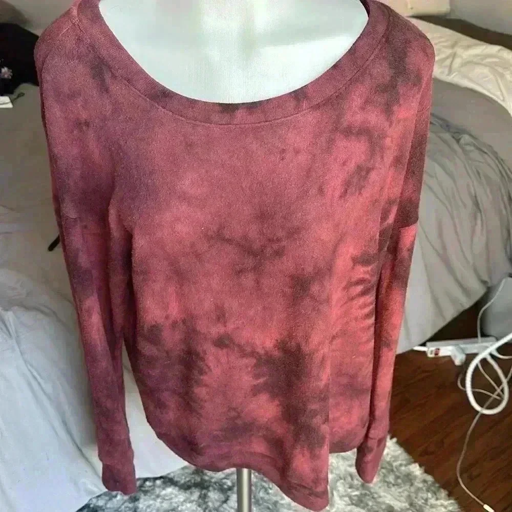Size M Dalia Brushed knit sweater from Nine Britton